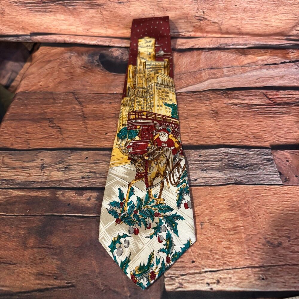 Vtg Harold’s Est 1948 Christmas Silk Tie Santa Sleigh City Reindeer USA Handmade